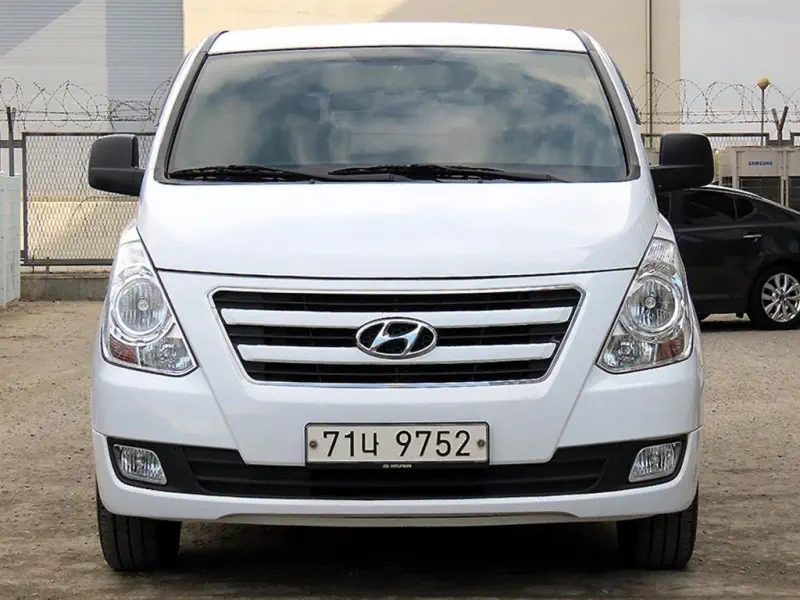 Hyundai Grand Starex