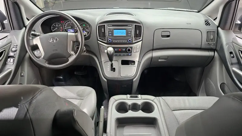 Hyundai Grand Starex