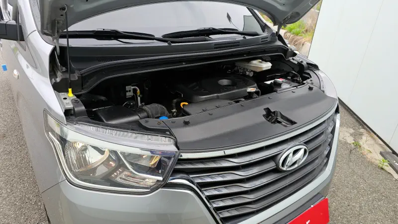 Hyundai Grand Starex