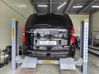 Hyundai Grand Starex
