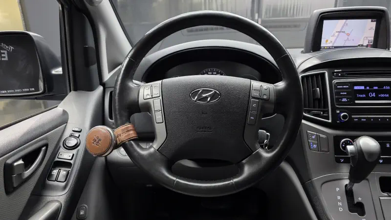 Hyundai Grand Starex