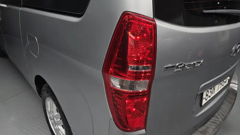 Hyundai Grand Starex