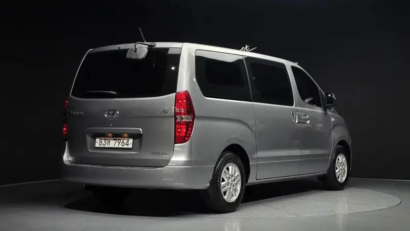 Hyundai Grand Starex