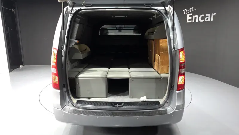 Hyundai Grand Starex