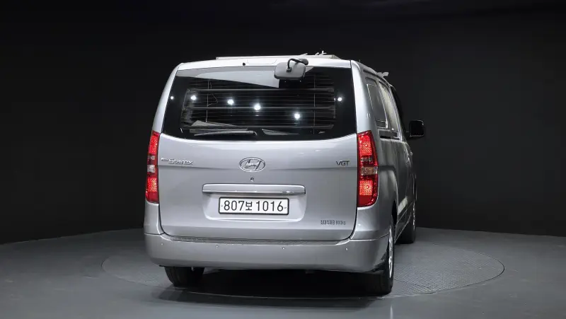 Hyundai Grand Starex