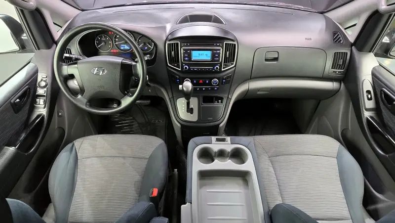 Hyundai Grand Starex