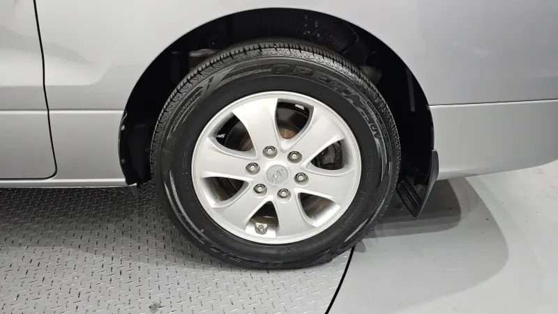 Hyundai Grand Starex