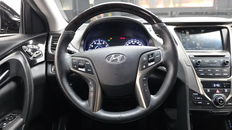 Hyundai Grandeur