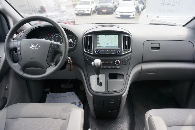 Hyundai Grand Starex