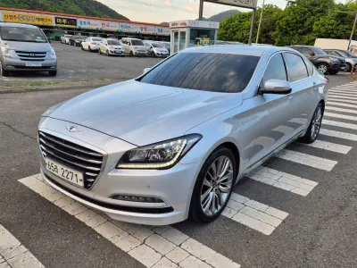 Hyundai Genesis