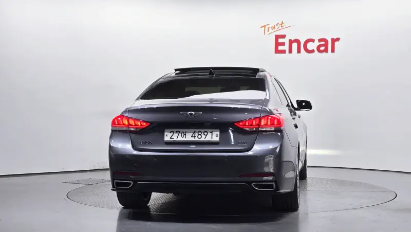 Hyundai Genesis