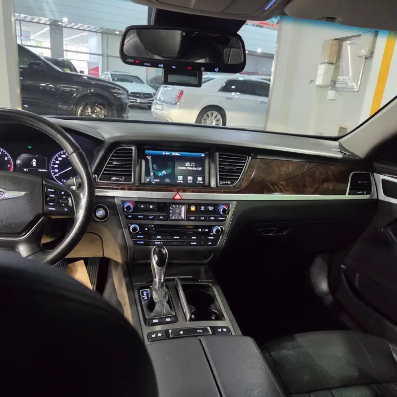 Hyundai Genesis