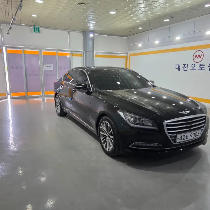 Hyundai Genesis