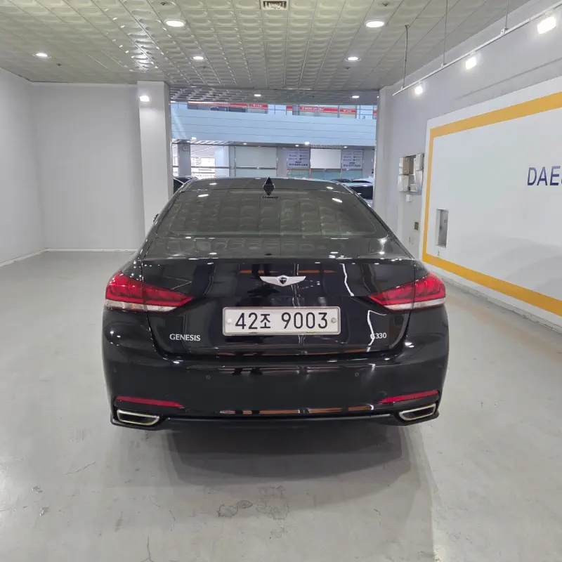 Hyundai Genesis