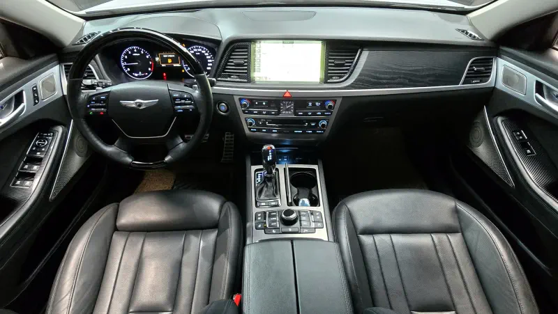 Hyundai Genesis