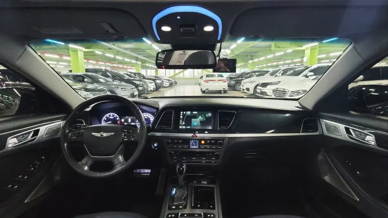 Hyundai Genesis