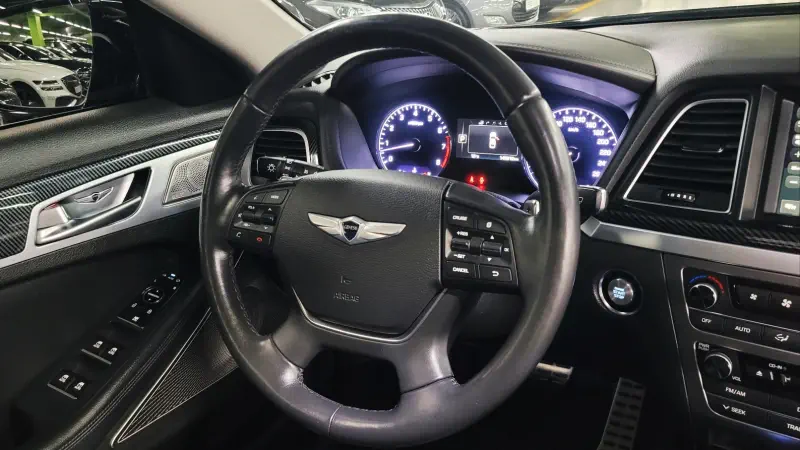 Hyundai Genesis