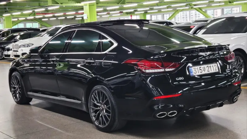 Hyundai Genesis