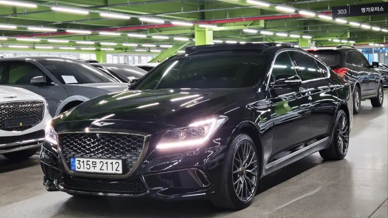 Hyundai Genesis