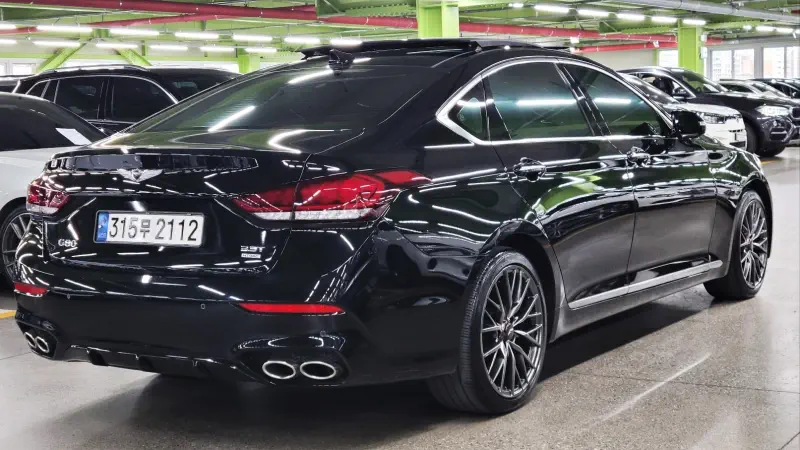 Hyundai Genesis