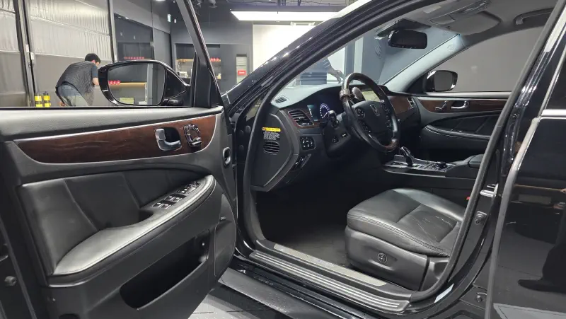 Hyundai Equus