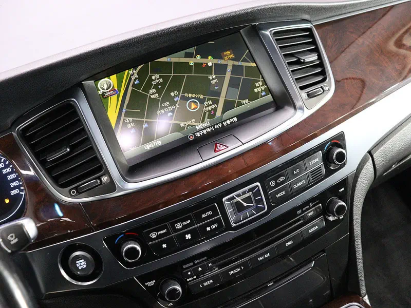 Hyundai Equus