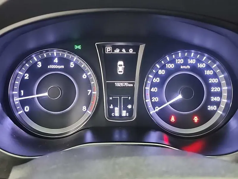 Hyundai Aslan