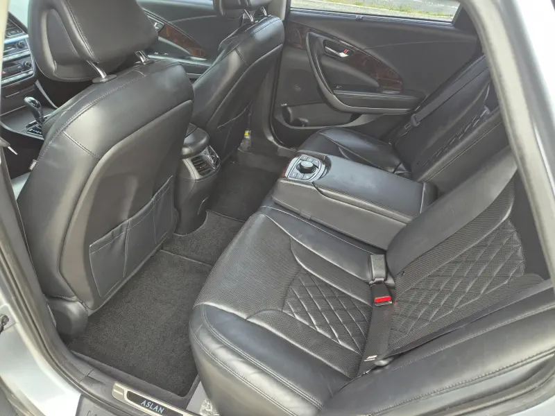 Hyundai Aslan