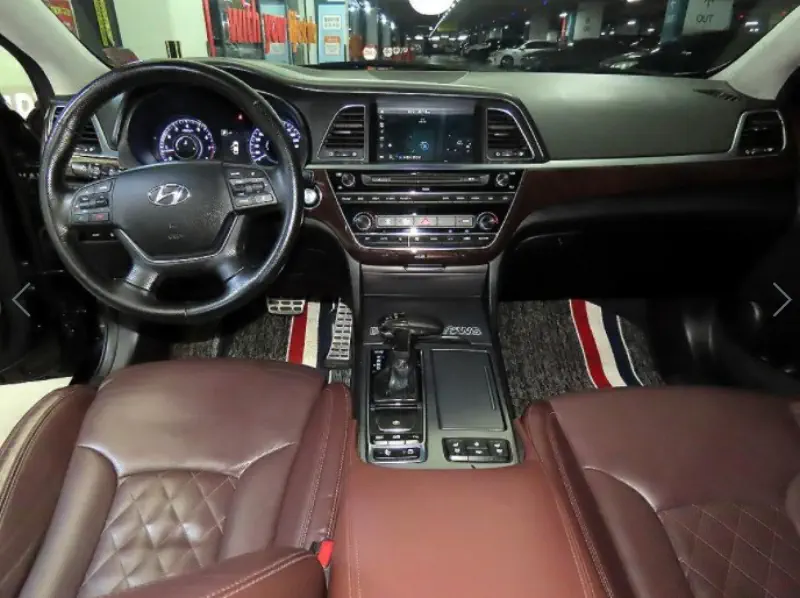 Hyundai Aslan