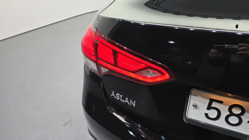Hyundai Aslan