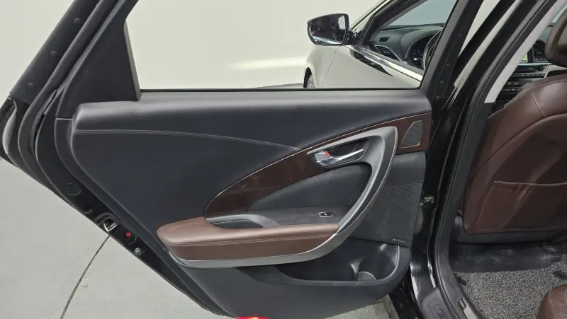 Hyundai Aslan