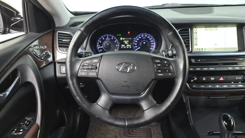 Hyundai Aslan