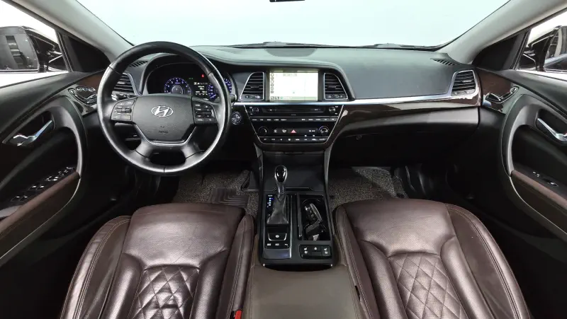 Hyundai Aslan