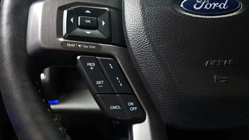 Ford EXPEDITION