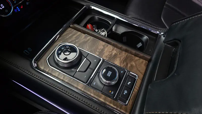 Ford EXPEDITION