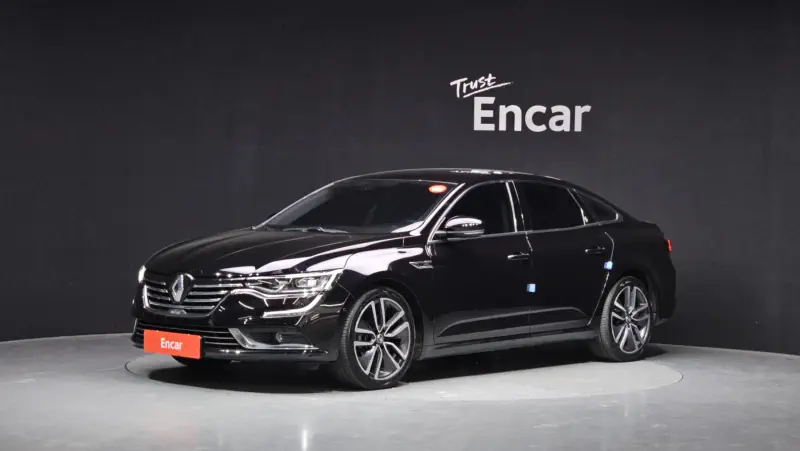 Renault SM6