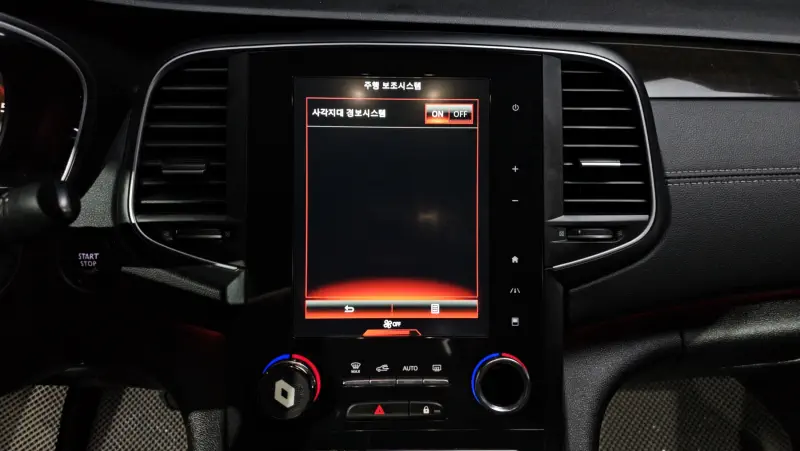 Renault SM6