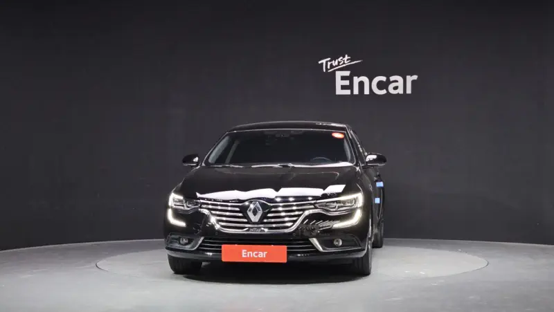 Renault SM6