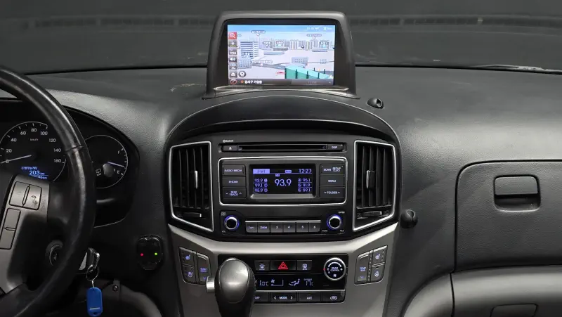 Hyundai Grand Starex