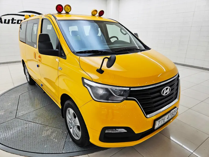 Hyundai Grand Starex
