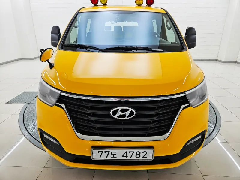Hyundai Grand Starex
