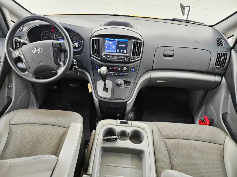 Hyundai Grand Starex