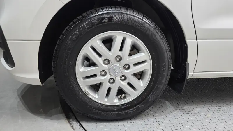 Hyundai Grand Starex