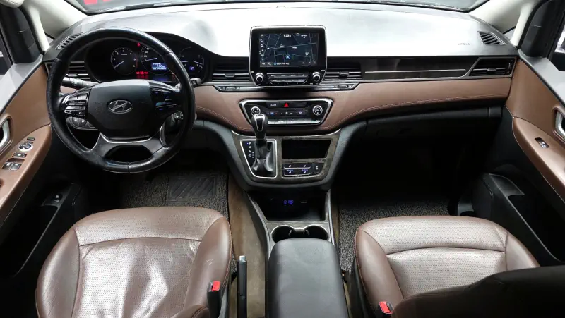 Hyundai Grand Starex