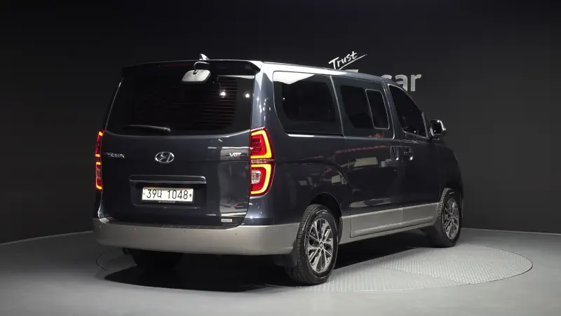 Hyundai Grand Starex