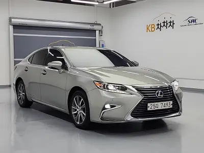 Lexus ES300h