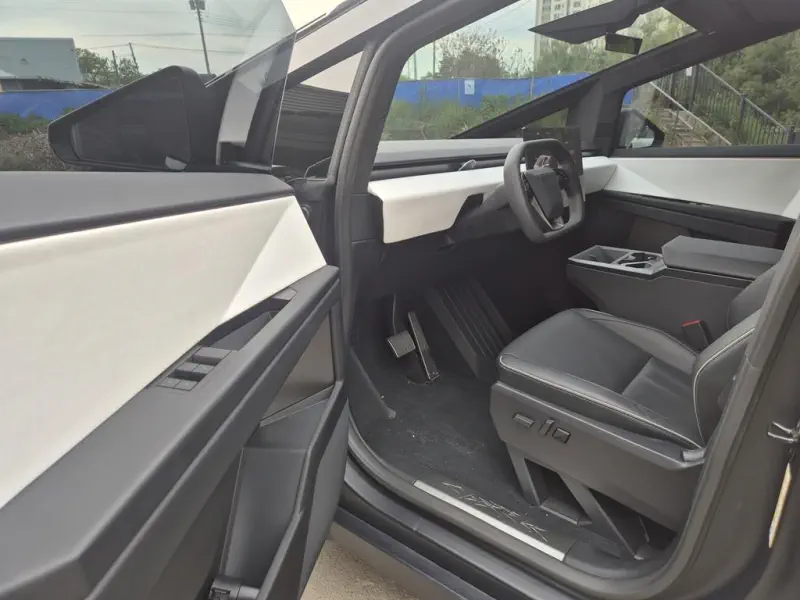 Tesla Cybertruck