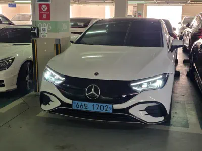 Mercedes-Benz EQE