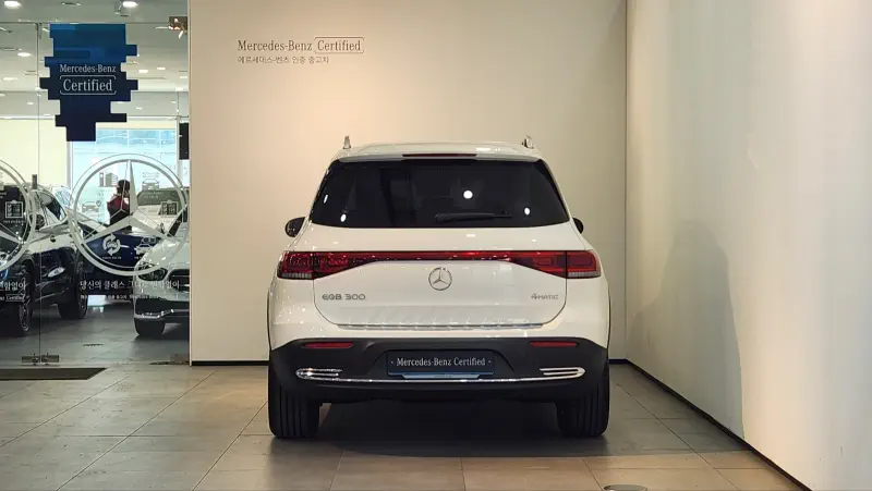 Mercedes-Benz EQB