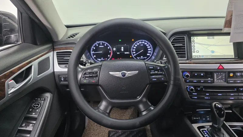 Hyundai Genesis